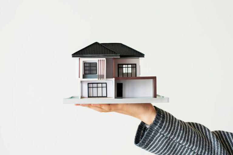 Scarlet Architects & Constructions